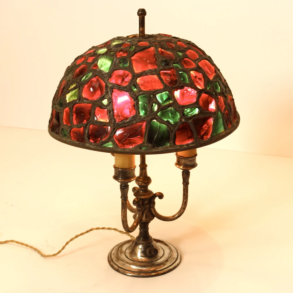 AL2-034: Antique Art Nouveau Chunk Glass Leaded Shade on Pairpont Silverplate Lamp Base - Image 4