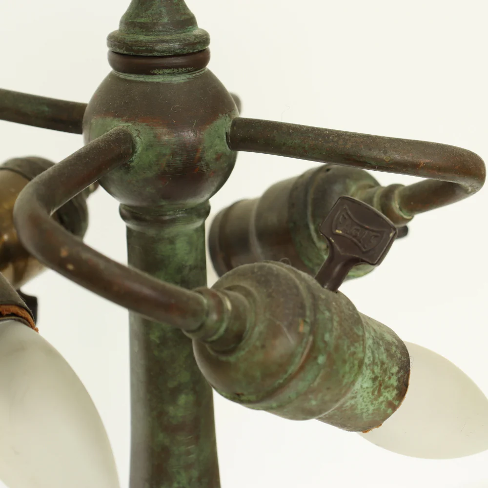 AL2-044: Antique Early 20th Century Arts & Crafts Tiffany Style Bronze Lamp with Leaded and Stained Glass Shade - Image 10