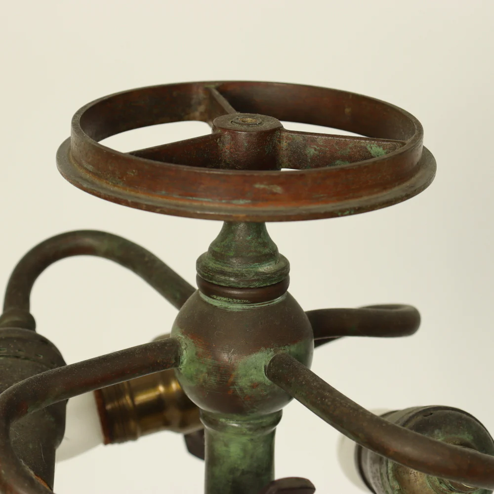AL2-044: Antique Early 20th Century Arts & Crafts Tiffany Style Bronze Lamp with Leaded and Stained Glass Shade - Image 8